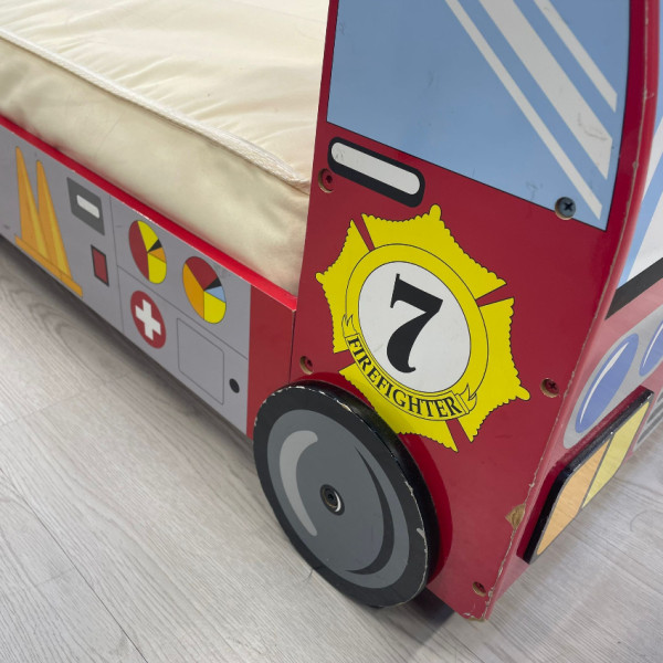 [陳列品特價] KK#0020 KidKraft Firetruck Toddler Bed 木製消防車兒童床架 + SMS#0009 Simmons床褥